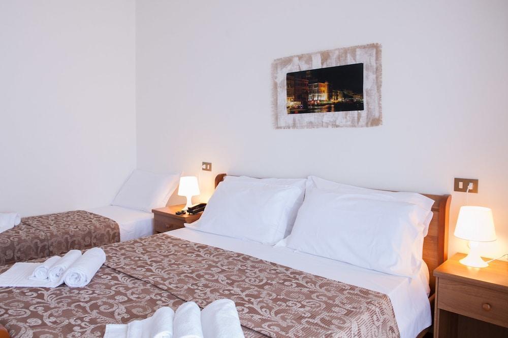 Hotel Umberto Lido di Jesolo Exterior photo